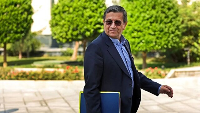 همتی به بانک مرکزی