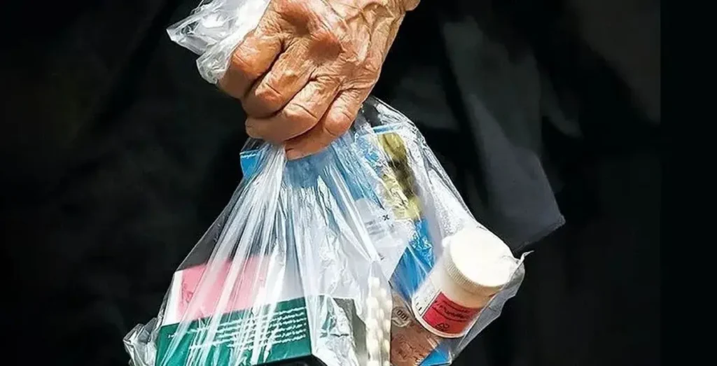 بحران دارو در ایران.. گرانی کمبود و فشار بر بیماران مزمن