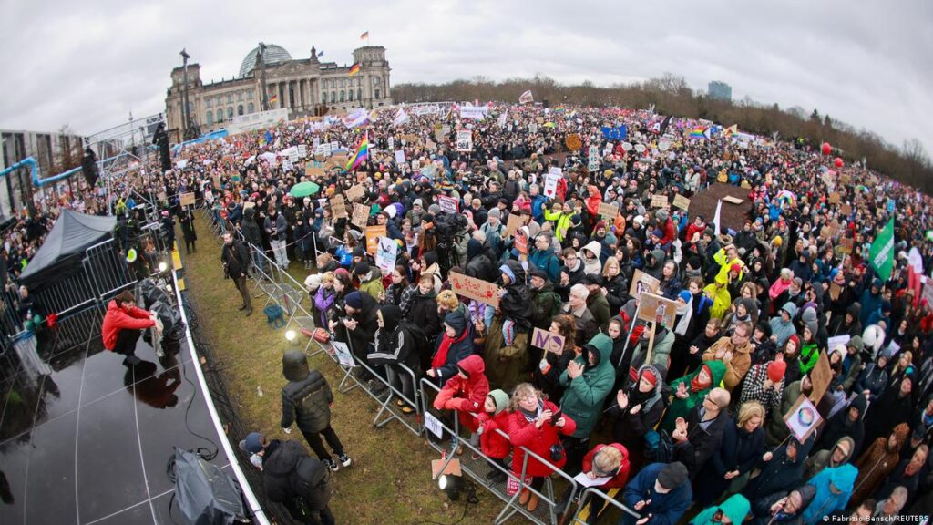 تظاهرات تاریخی ایرانیان در مونیخ و درخواست مداخله آمریکا