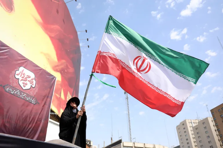 ایران در حال بازنگری راهبرد نظامی برای مقابله با فشار آمریکا